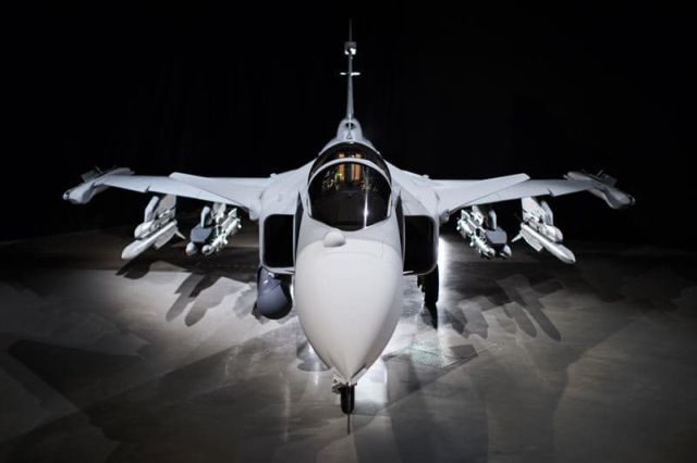 Cum arată noul avion de luptă Gripen E „Smart Fighter”