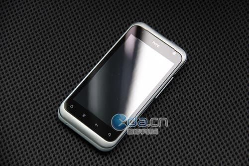 Noi imagini cu HTC Bliss, primul smartphone dedicat exclusiv femeilor