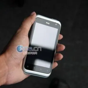 HTC Bliss — Imagine 3