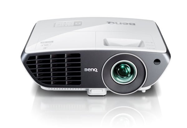BenQ lanseaza primul proiector 3D HD short-throw pentru Home Entertainment