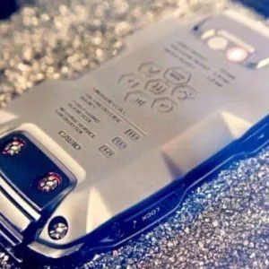 rezistent smartphone — Imagine 3