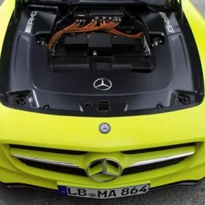 Mercedes lanseaza primul — Imagine 5
