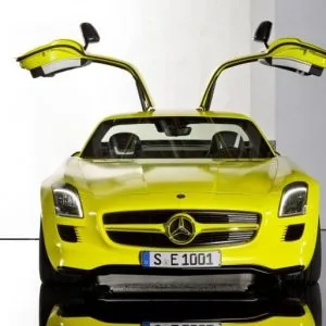 Mercedes lanseaza primul — Imagine 8