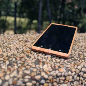 smartphone din lemn — Imagine 5