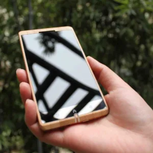 smartphone din lemn — Imagine 7