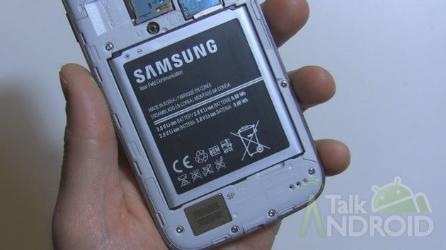 Samsung_Galaxy_S_4_Back_Opened_battery_TA-630x354