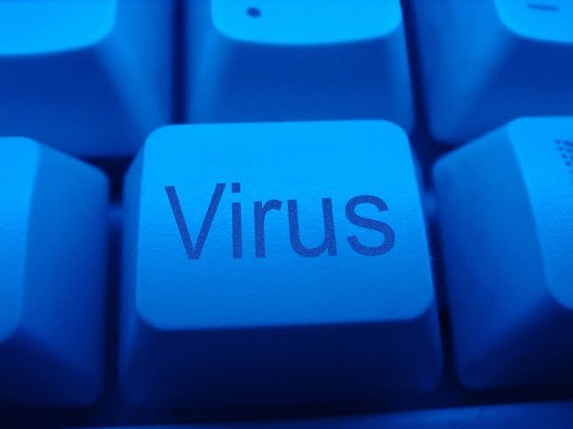 VIRUSUL care ataca conturile de Facebook si Yahoo Messenger