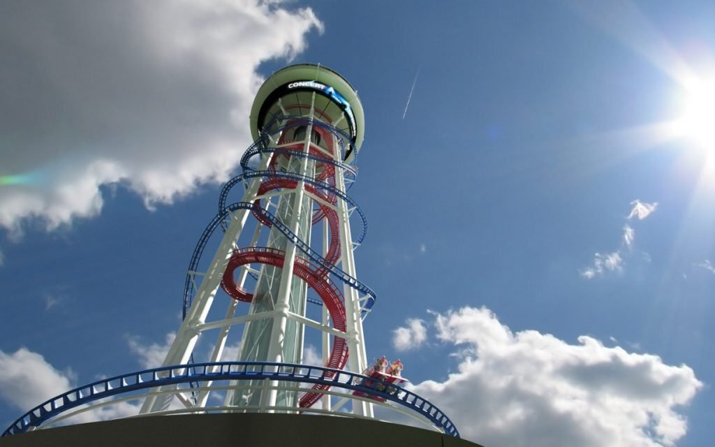 O experienta incredibila! Imagini din cel mai inalt roller coaster din lume