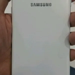 Samsung-Galaxy-A8-02