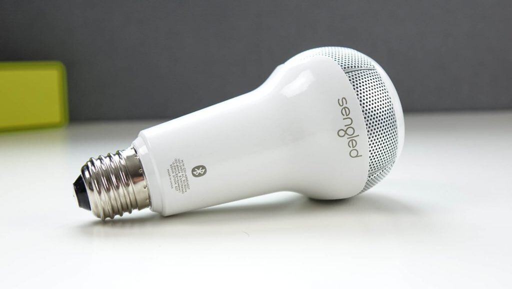 Sengled Solo. Cum funcţionează becul cu boxă bluetooth