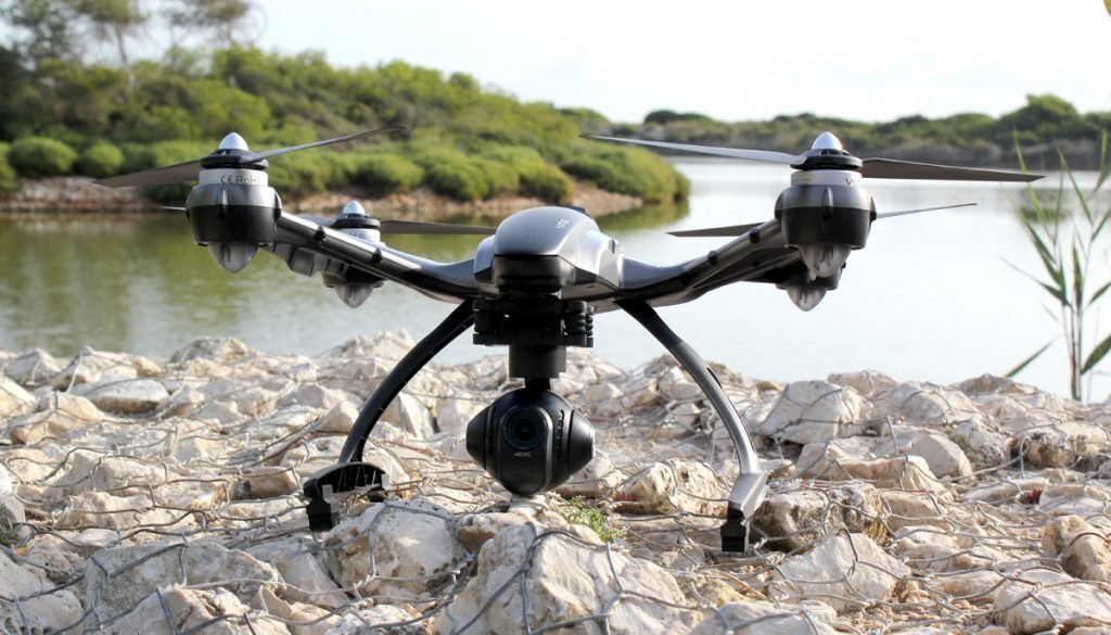 Typhoon H. Yuneec a lansat o drona care evită obstacolele