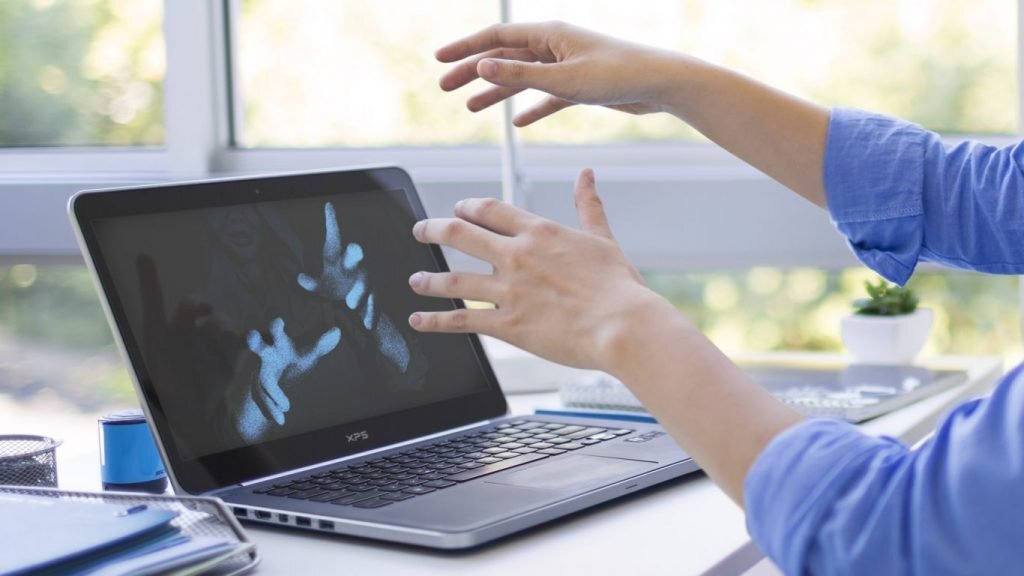 tehnologia touchless devine realitate gadgetreport.ro