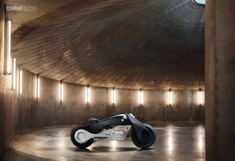 Motorrad Vision Next 100