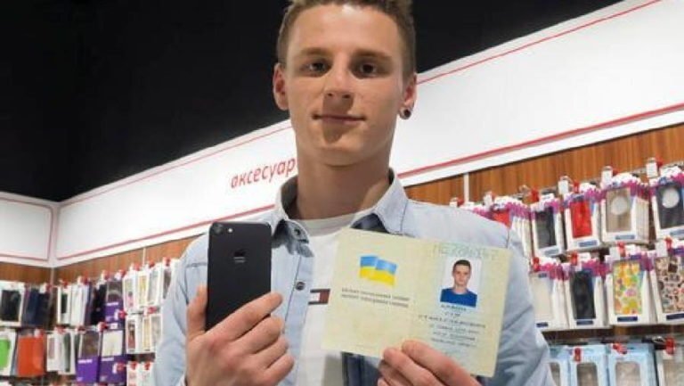Olexander Turin a primit, oficial, numele de iPhone 7 Turin