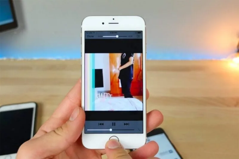 Clipul video