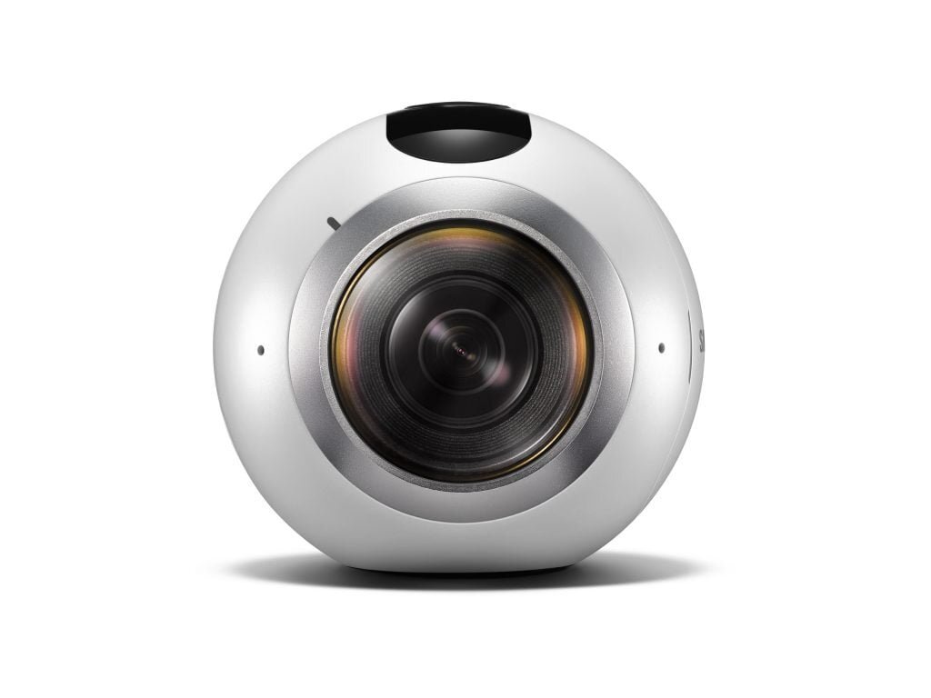 Camera Samsung Gear 360, disponibilă în România. Pretul, fara comentarii