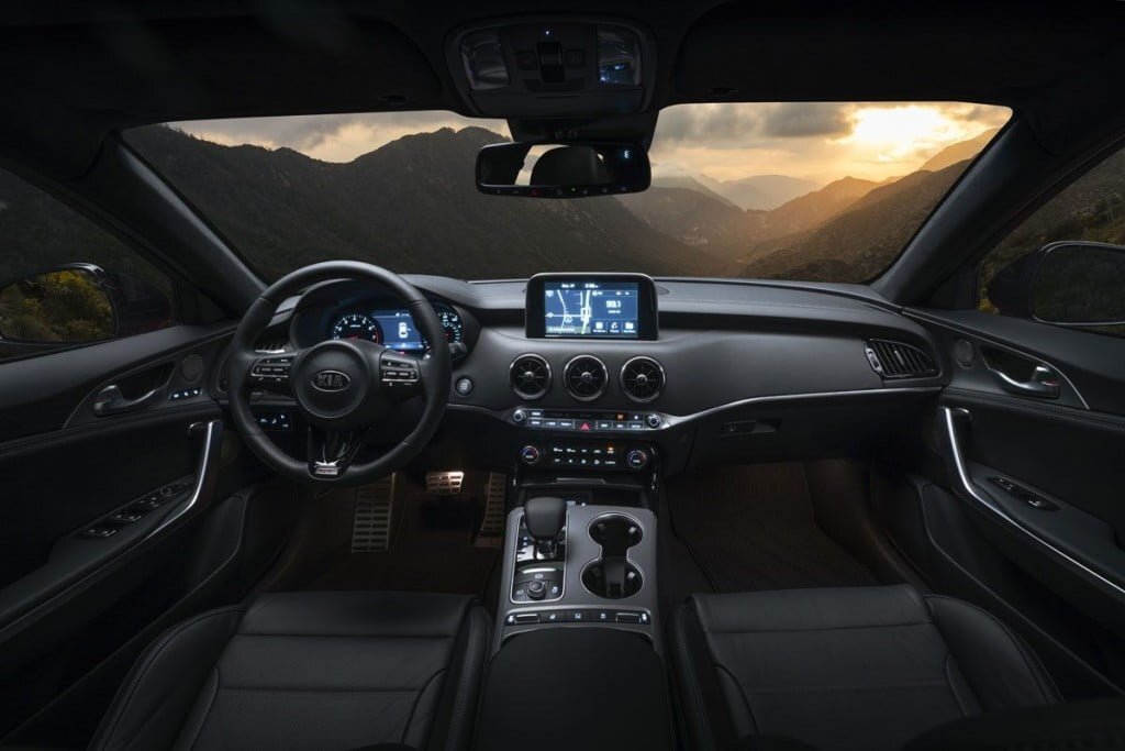 Kia stinger 6 gadgetreport.ro