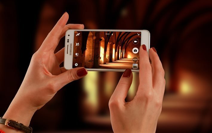 imagini gratuite Te-ai săturat de wallpaper-ul de pe telefon