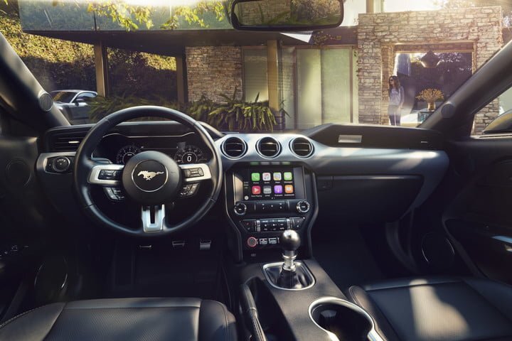 2018 ford mustang interior 3 720x480 c