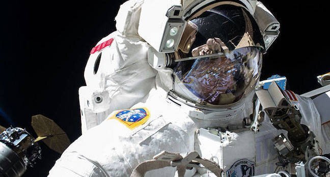 Nasa peggy whitson spacewalk