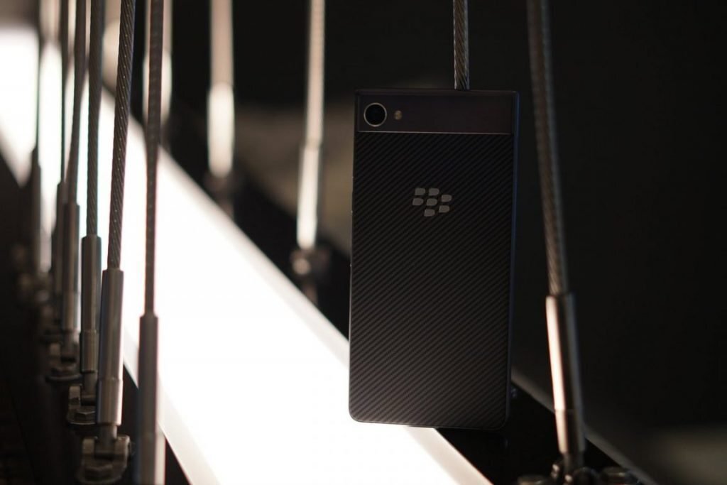BlackBerry Motion 1