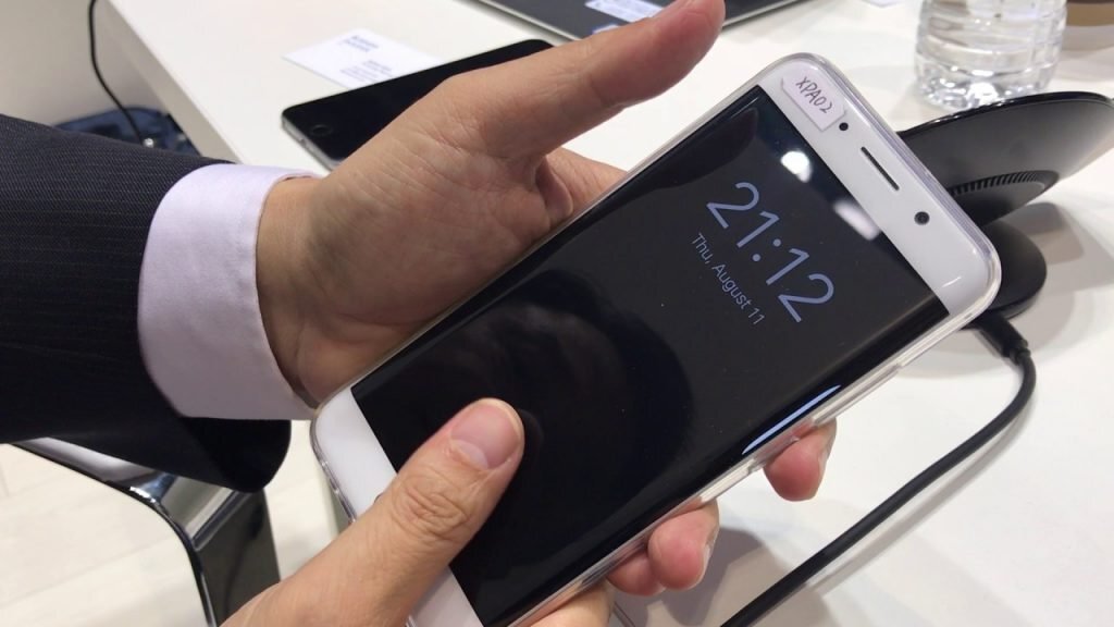 Inovaţia adusă de producătorii de telefoane în 2018