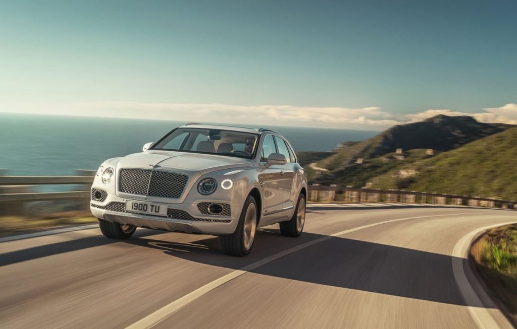 Bentley Bentayga Hybrid 8