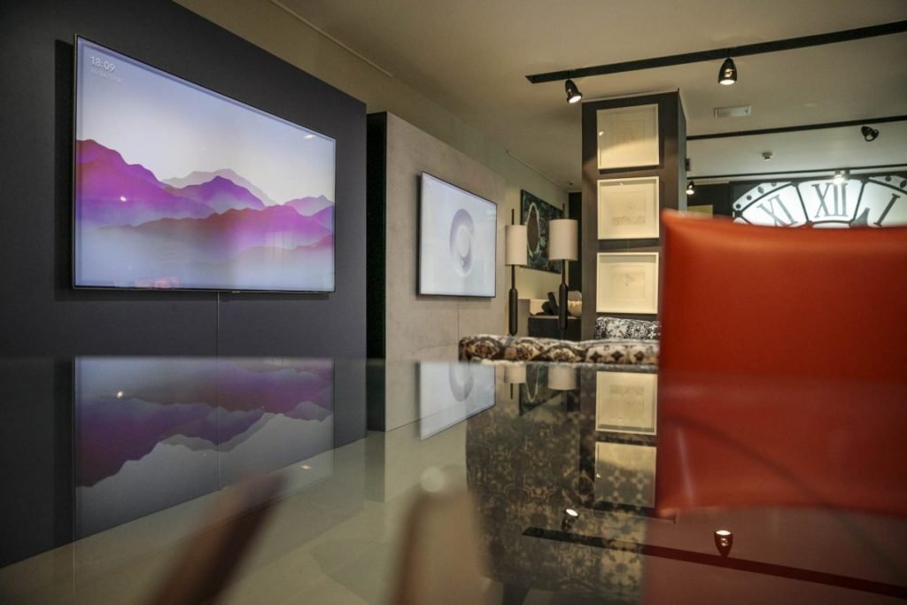 Samsung QLED 01