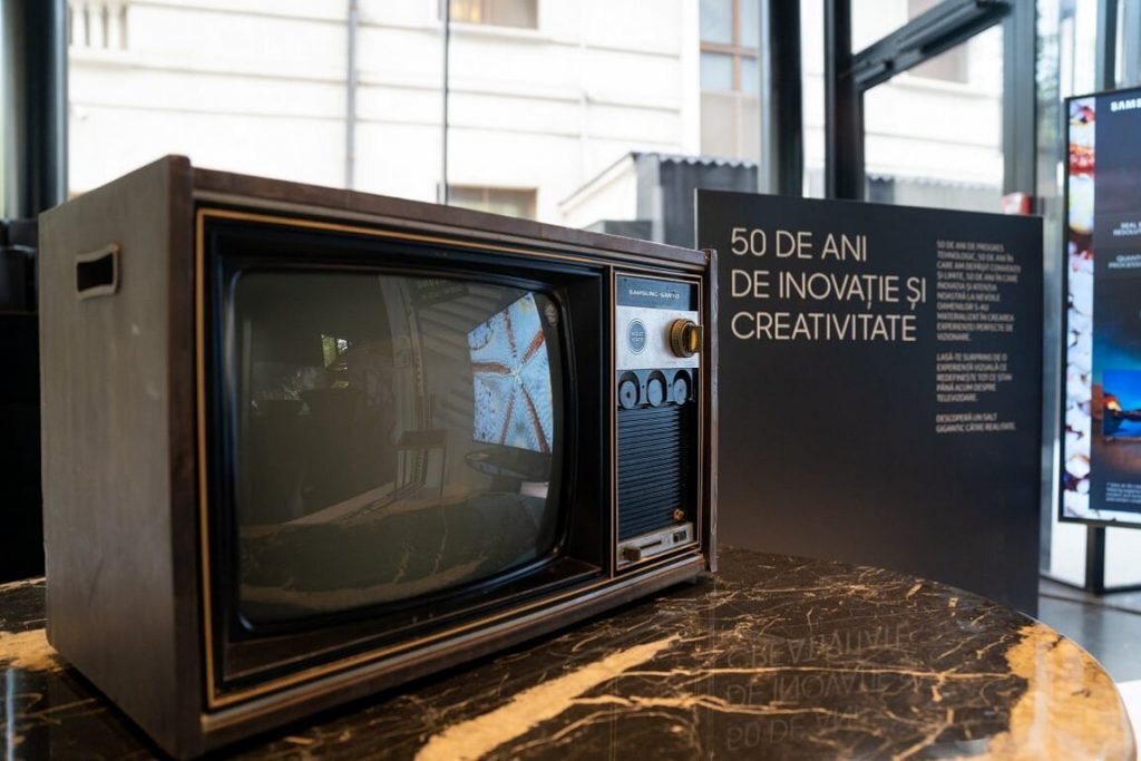 QLED 2019 Samsung QLED 2019, lansat în România. 20 de modele 4K/8K și servicii exclusive