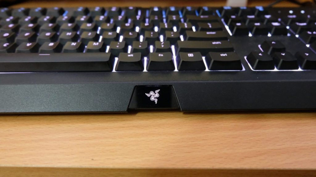 Razer Cynosa Chroma. O tastatură originală, cu un raport preț-calitate foarte bun