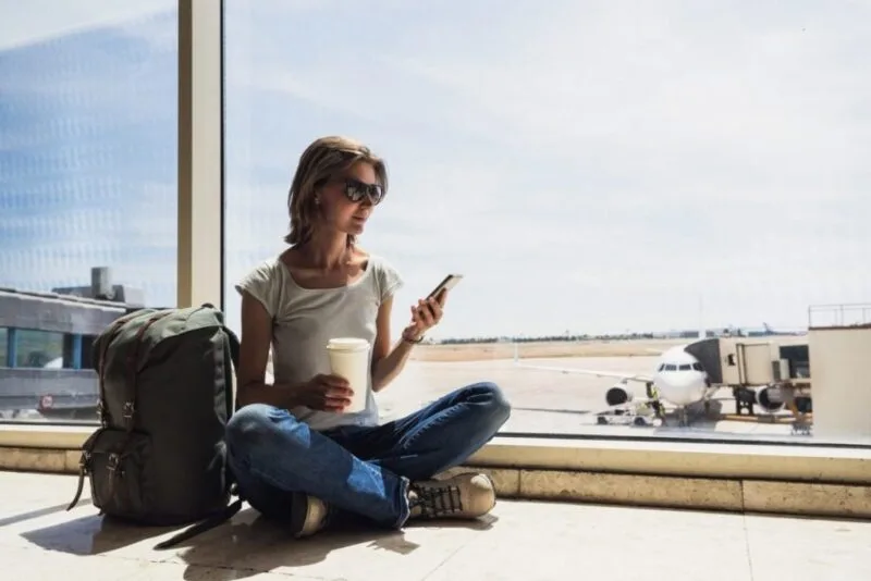 10 aplicații de telefon care te pot ajuta in vacanță