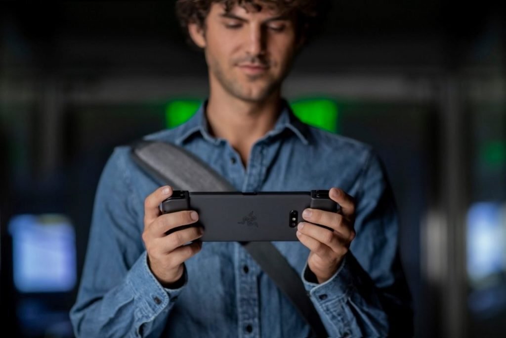 Razer Phone și controllerele mobile Razer devin compatibile cu Google Stadia