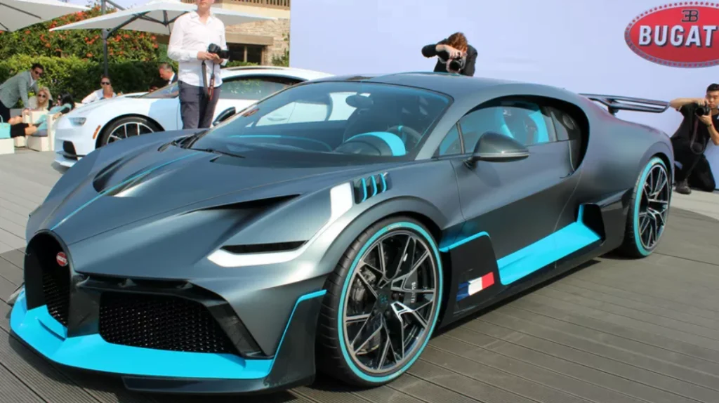 Bugatti Divo 32