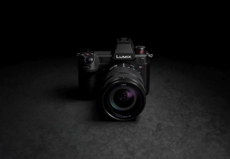 LUMIX S1H