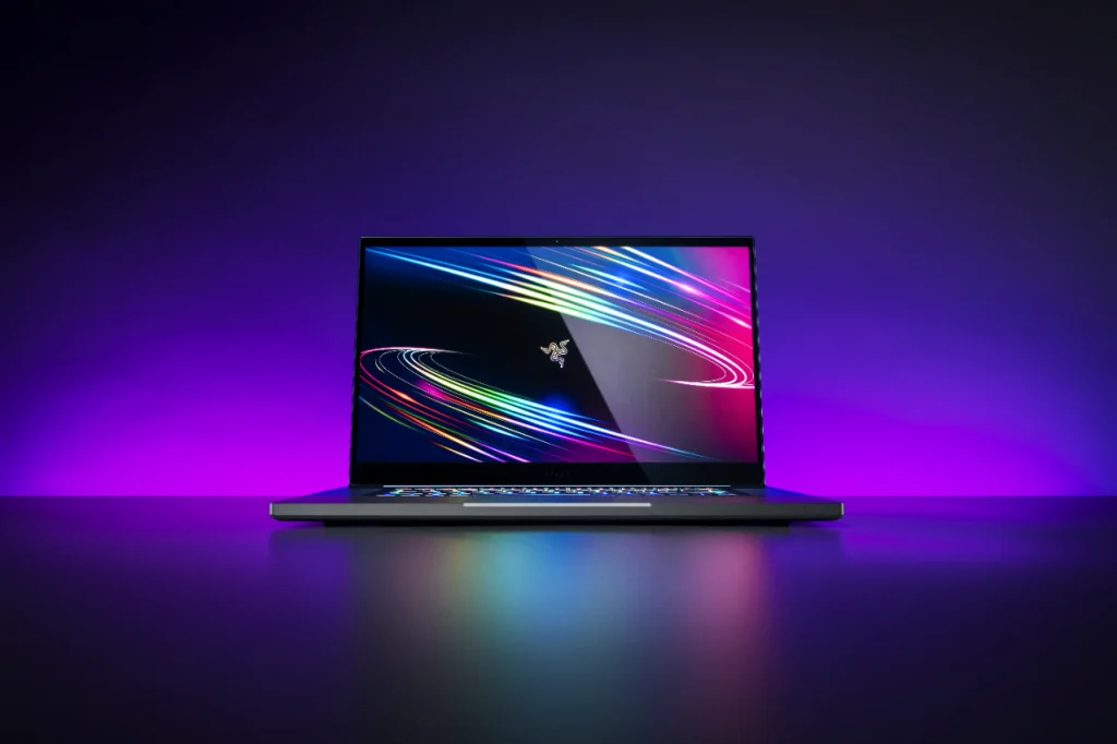 Blade Pro 17 Razer Blade Pro 17. Un laptop puternic și cu un preț pe măsură (2900 euro)