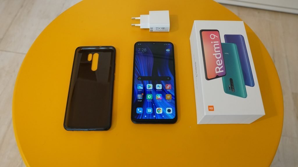 Review Redmi 9. Cât de performant este un telefon de 700 de lei
