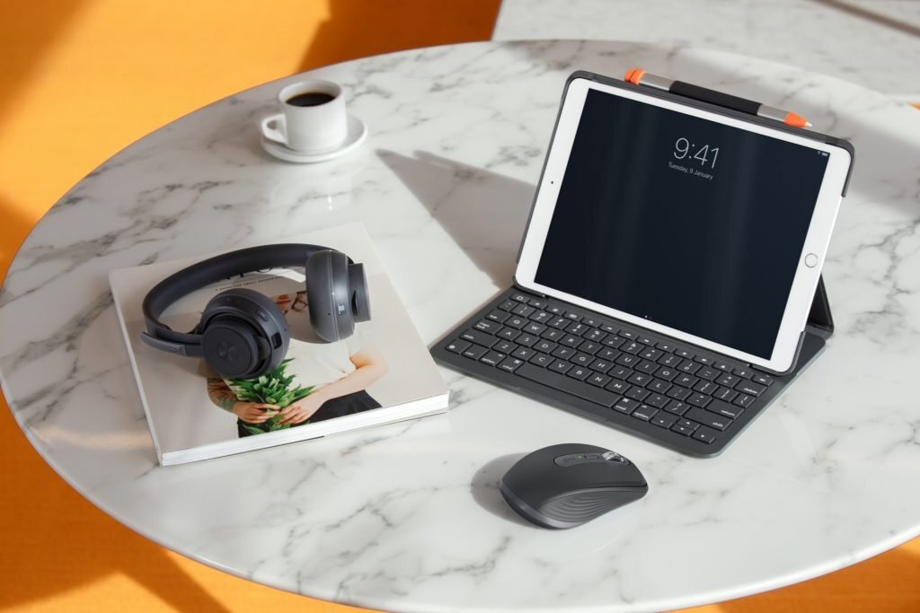 Logitech MX Anywhere 3 Mouse Graphite 1