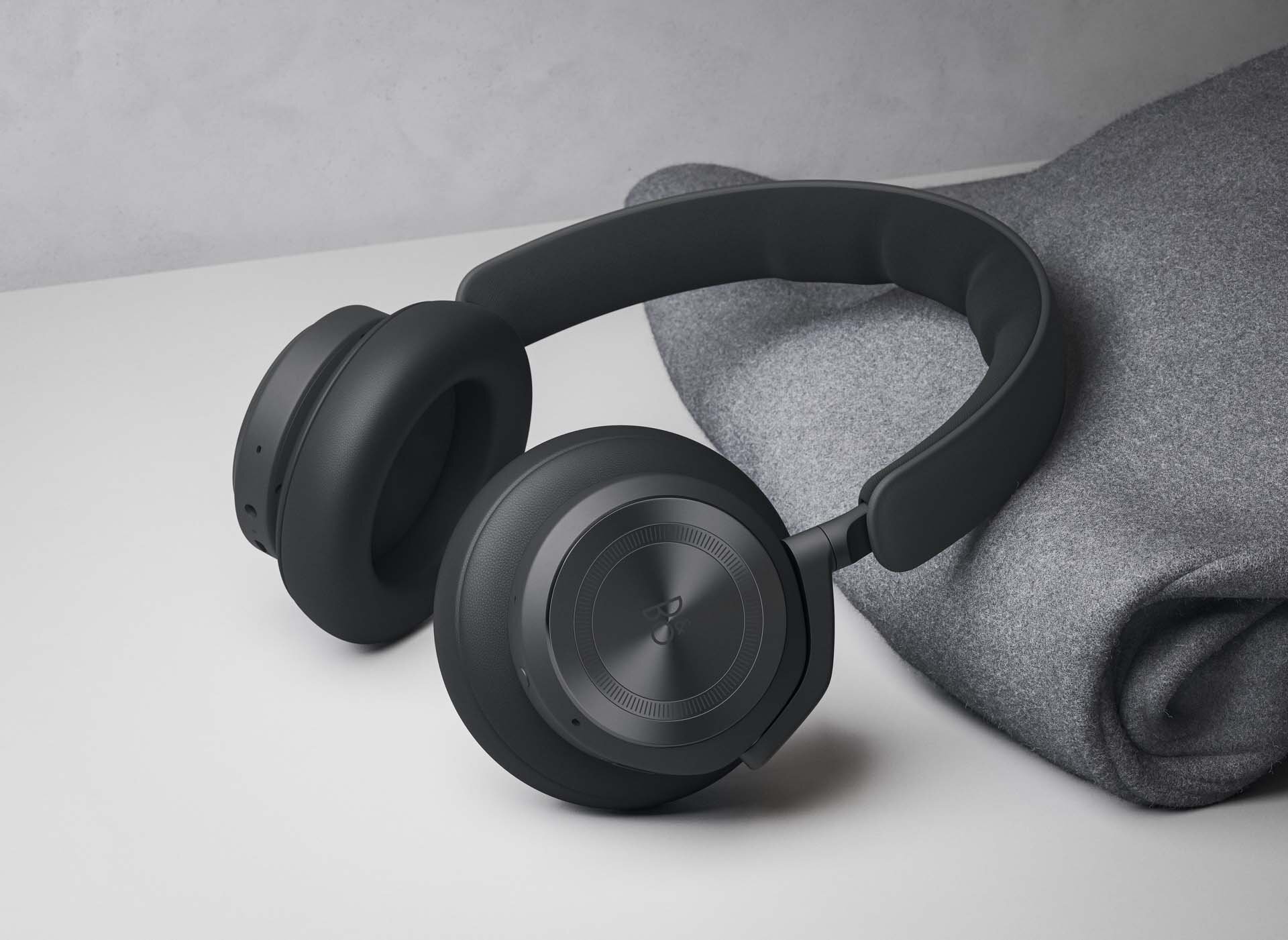 Bang & Olufsen Beoplay HX — Imagine 2 Bang Olufsen Beoplay HX 2