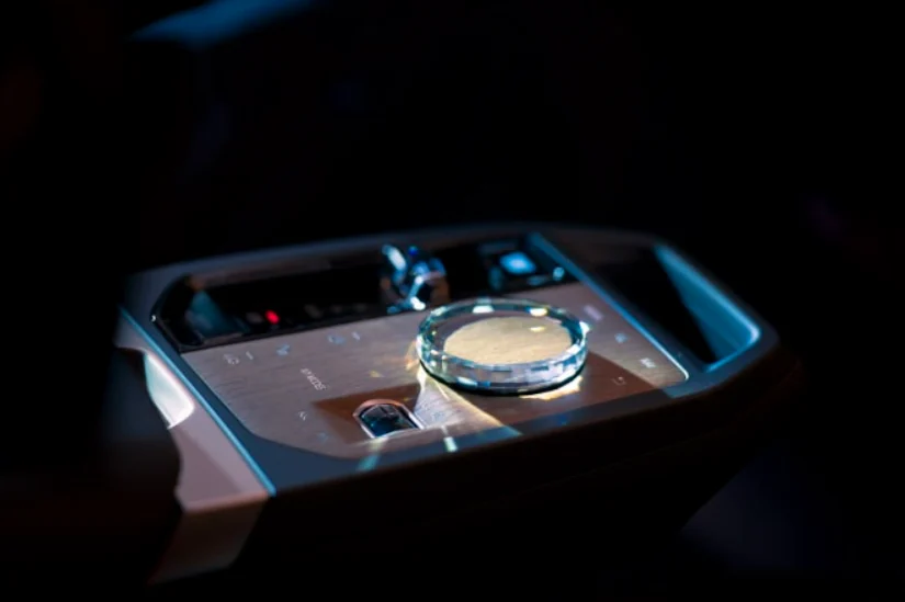 BMW iDrive 8 — Imagine 4