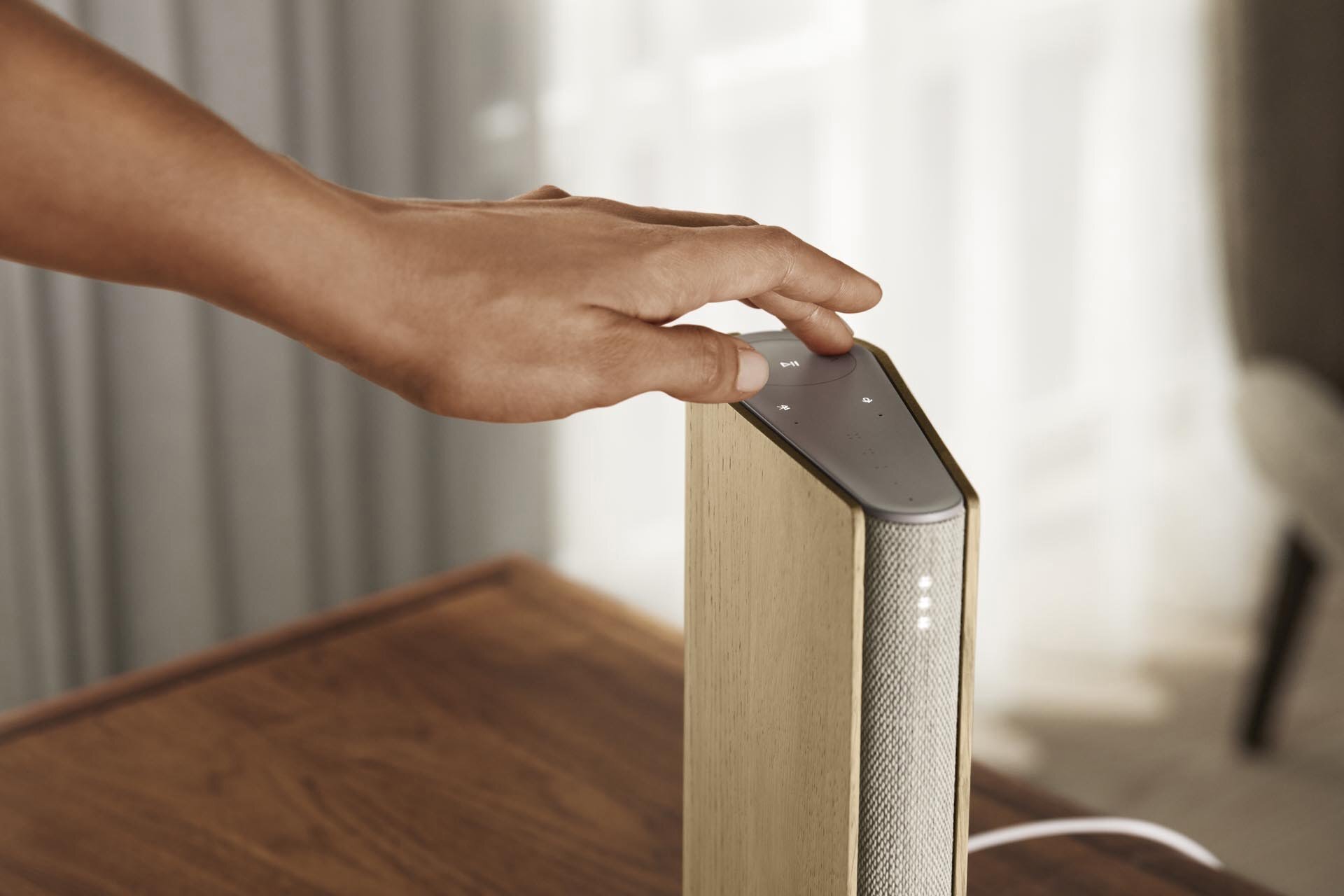 Beosound Emerge — Imagine 5