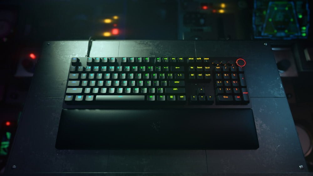 Razer Huntsman V2 — Imagine 2 Razer Huntsman V2 — Imagine 2