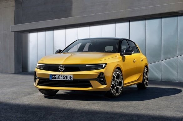 Opel Astra 2021 — Imagine 2 Opel Astra 2021 — Imagine 2
