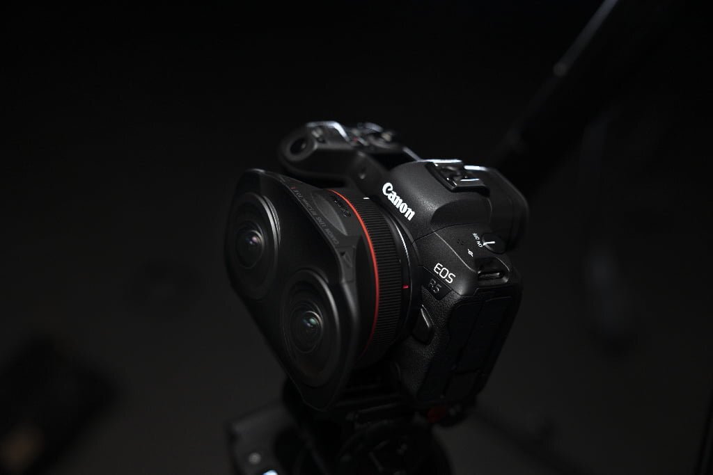 Canon EOS VR — Imagine 4 Canon EOS VR — Imagine 4