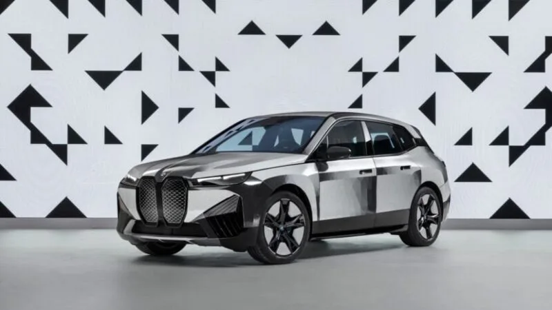 BMW iX Flow