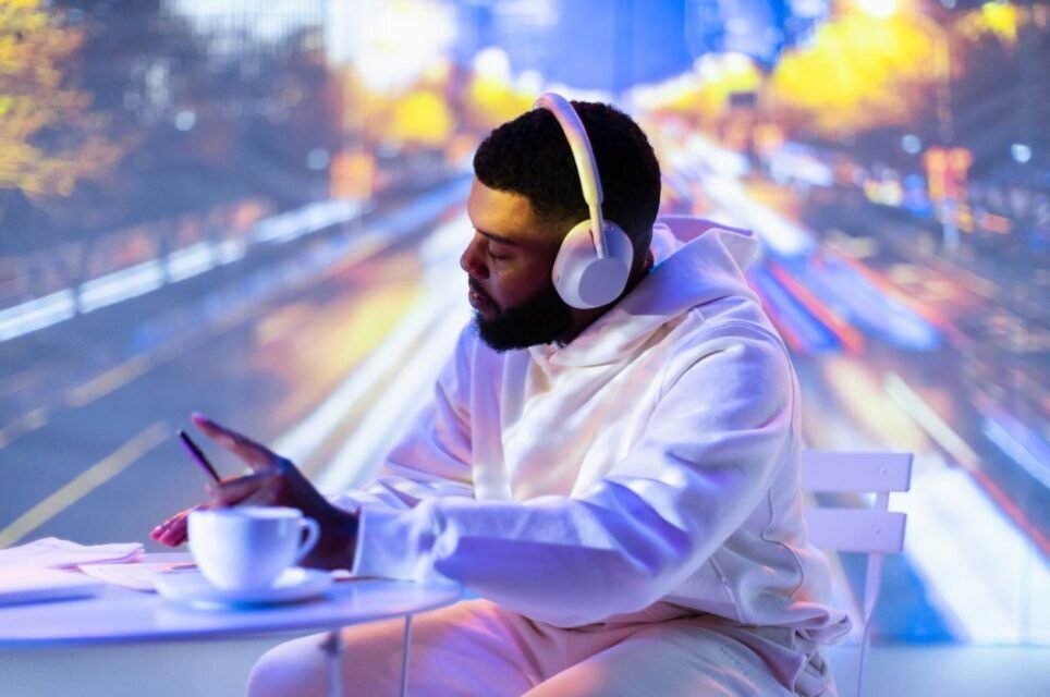 Sony WH-1000XM5 — Imagine 9 Sony WH-1000XM5 — Imagine 9