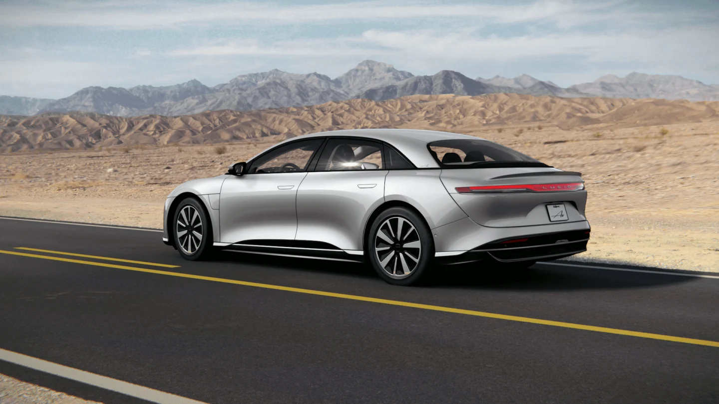 Lucid Air Pure și Touring, modelele care fac mașinile Tesla să pară de jucărie