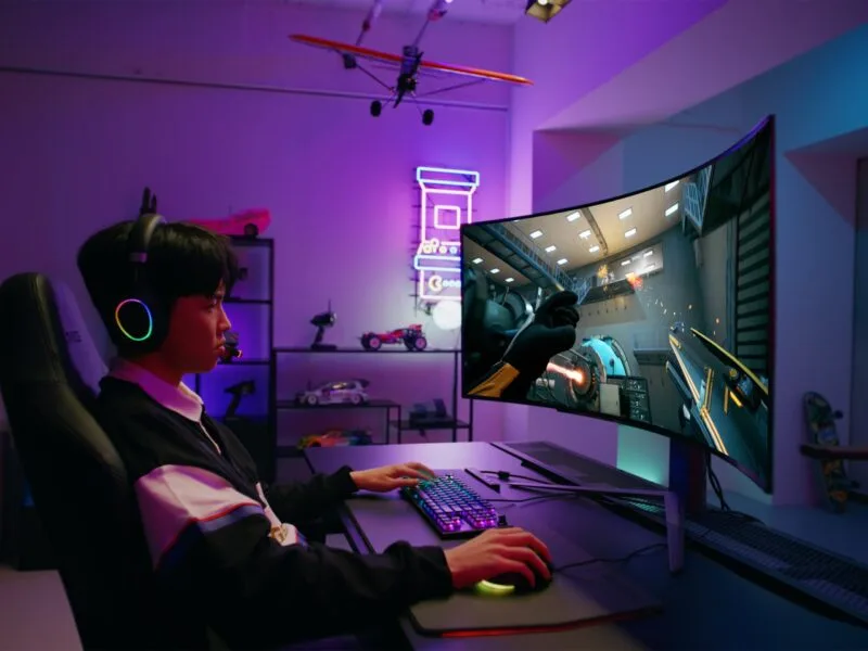 LG OLED UltraGear