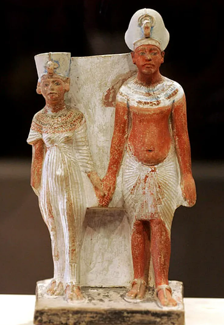 Akhnaton şi Nefertiti