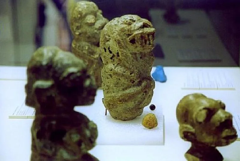 Nomoli