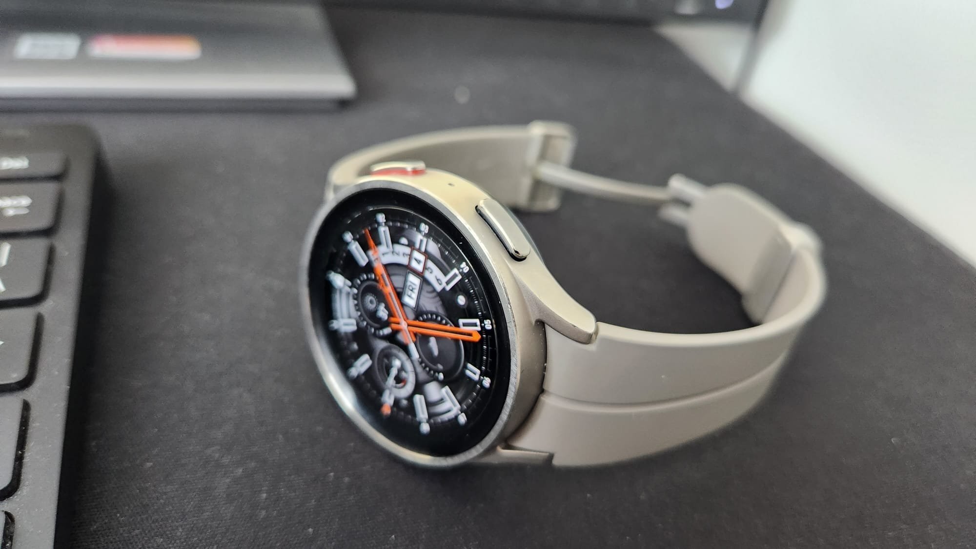 Galaxy Watch 5 Pro vs. Galaxy Watch 6. Care este cel mai bun smartwatch Samsung
